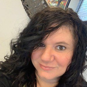 Meet your Posher, Joy